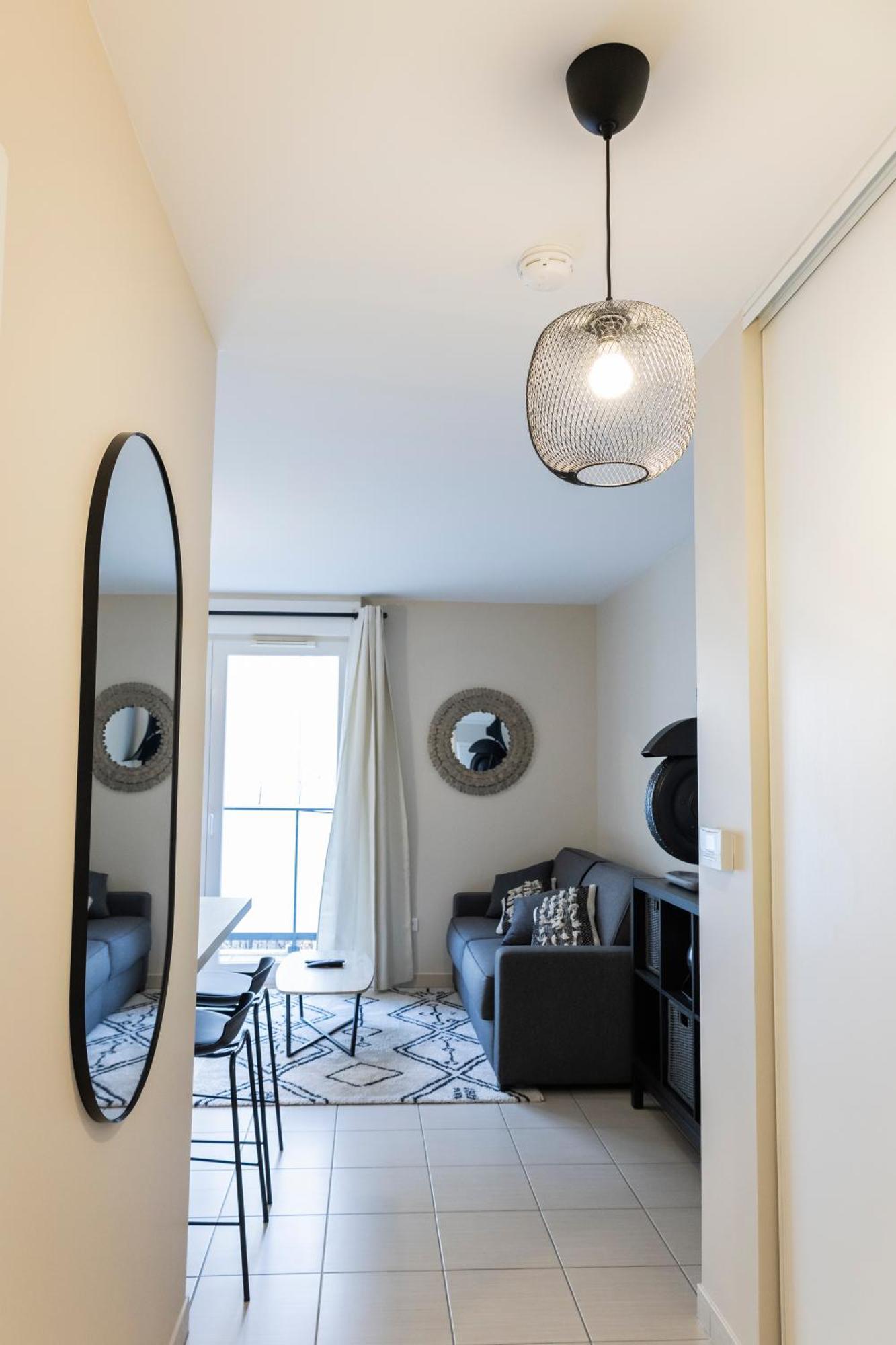 Charmant Studio En Residence Avec Parking Bussy-Saint-Georges Exterior foto