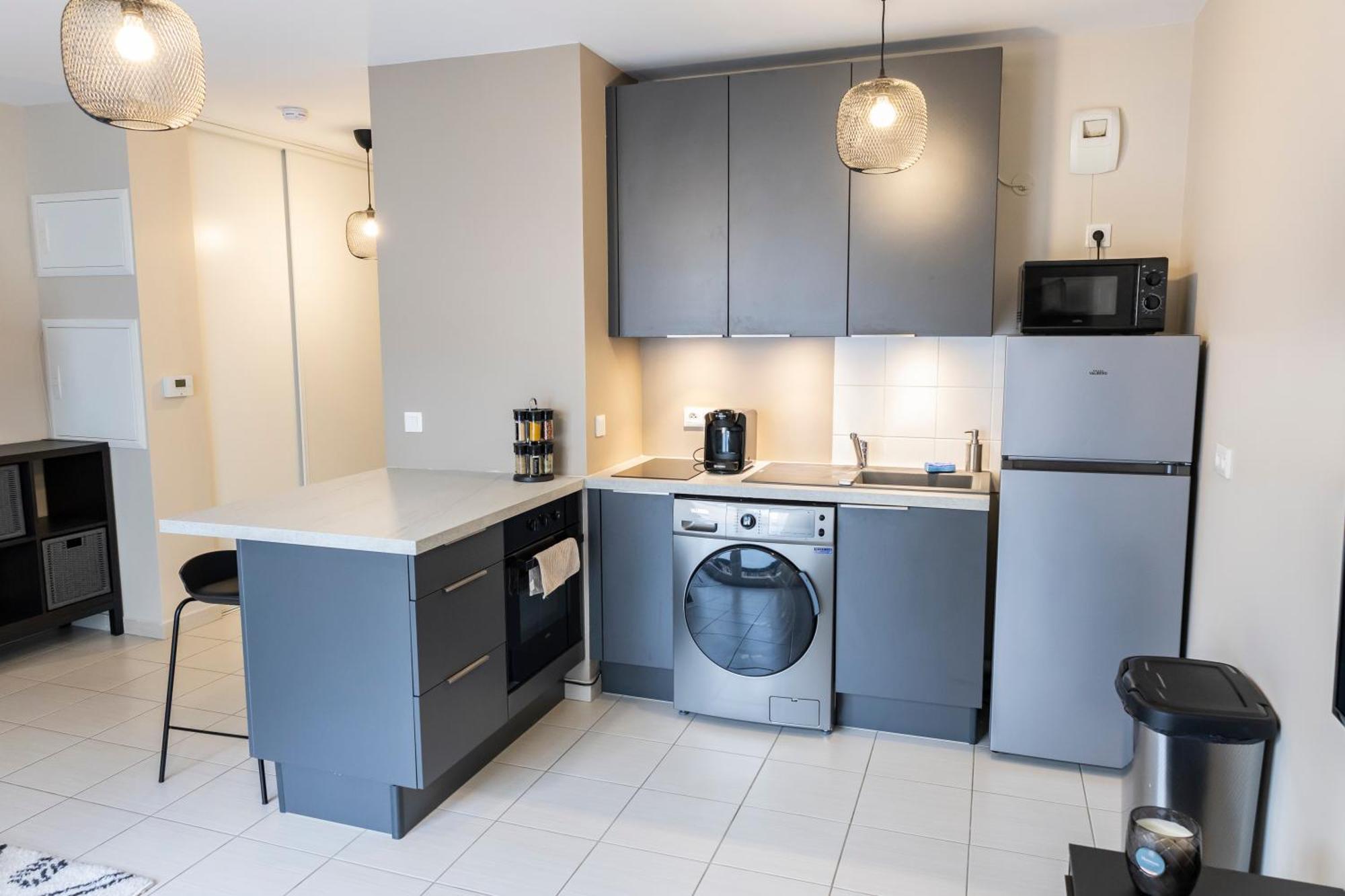 Charmant Studio En Residence Avec Parking Bussy-Saint-Georges Exterior foto